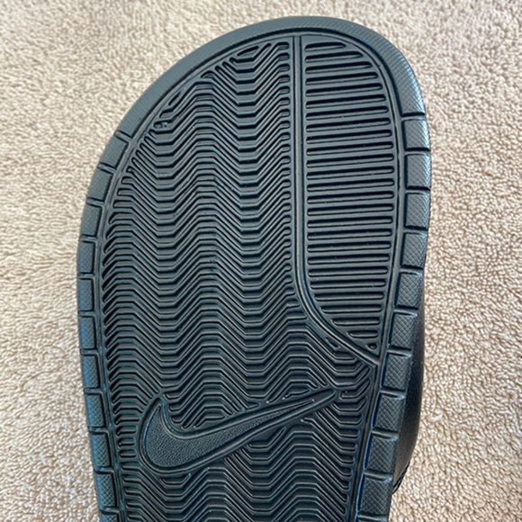 NWOT, Nike Benassi Slides, Red Logo - Picture 4 of 4